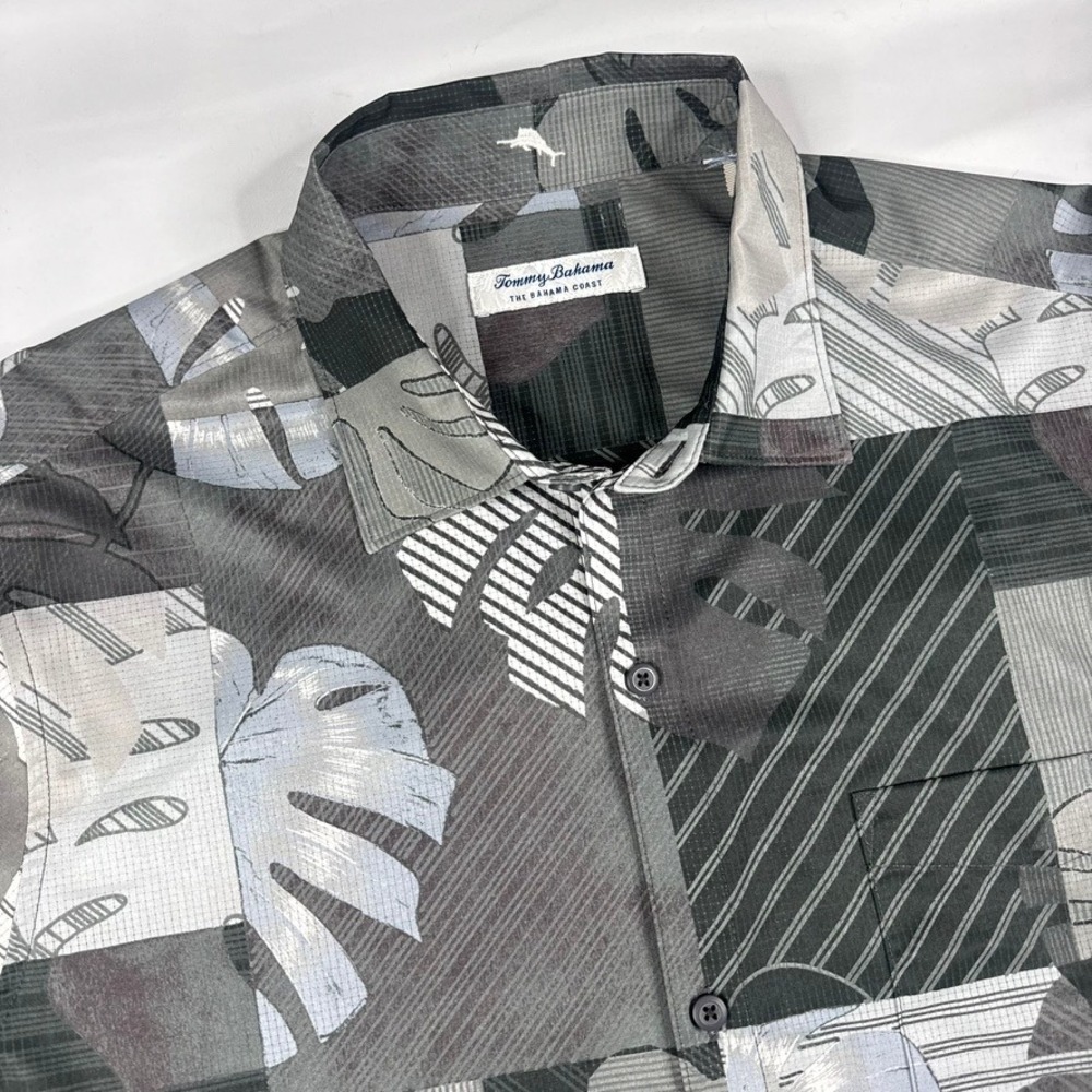 Tommy Bahama Coast Patchwork Shirt Mens Large Gray Tropical IslandZone